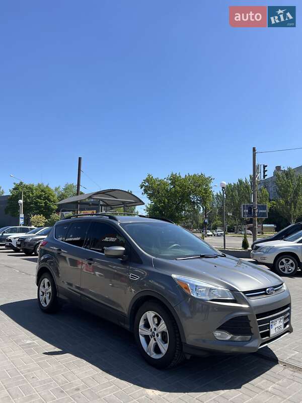 Внедорожник / Кроссовер Ford Escape 2012 в Каменском