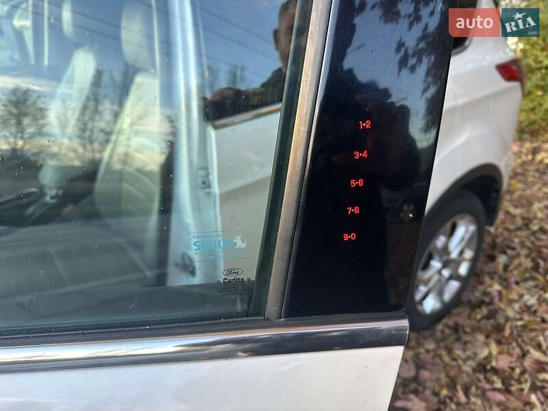 Внедорожник / Кроссовер Ford Escape 2014 в Ужгороде