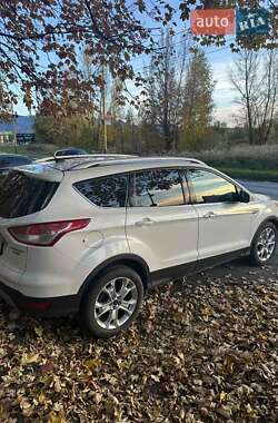 Внедорожник / Кроссовер Ford Escape 2014 в Ужгороде