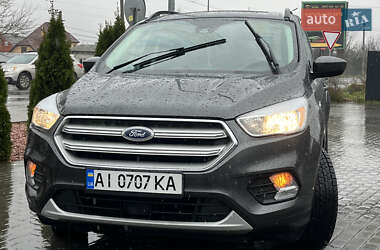 Внедорожник / Кроссовер Ford Escape 2018 в Софиевской Борщаговке