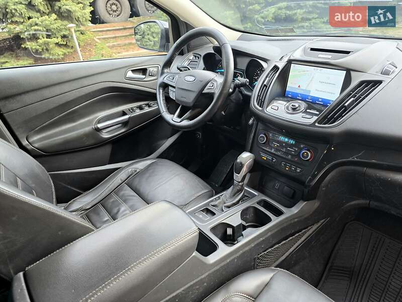 Внедорожник / Кроссовер Ford Escape 2017 в Харькове