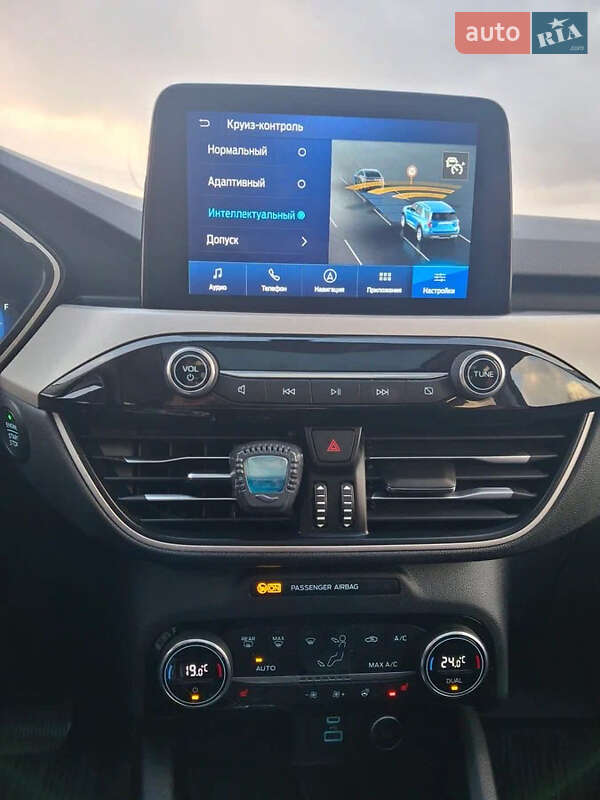 Внедорожник / Кроссовер Ford Escape 2019 в Одессе