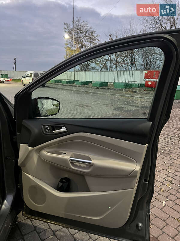 Внедорожник / Кроссовер Ford Escape 2013 в Мостиске