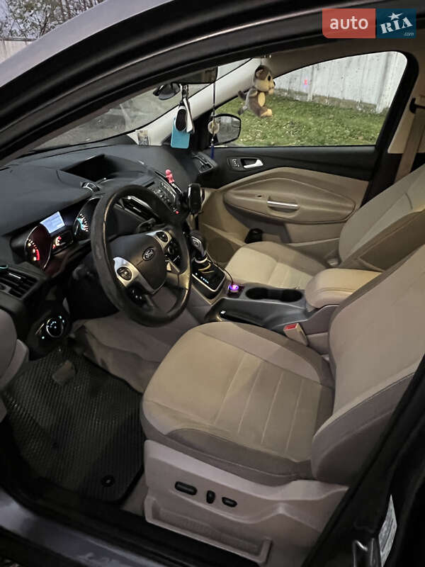Внедорожник / Кроссовер Ford Escape 2013 в Мостиске