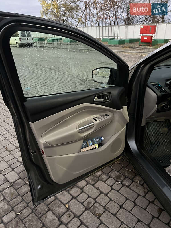 Внедорожник / Кроссовер Ford Escape 2013 в Мостиске