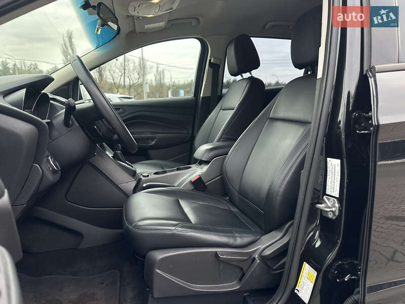 Позашляховик / Кросовер Ford Escape 2015 в Києві