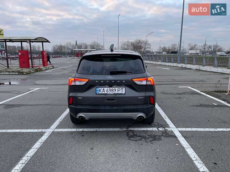 Внедорожник / Кроссовер Ford Escape 2020 в Киеве