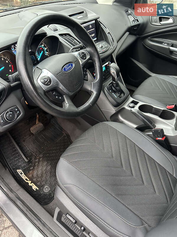 Позашляховик / Кросовер Ford Escape 2014 в Чернігові