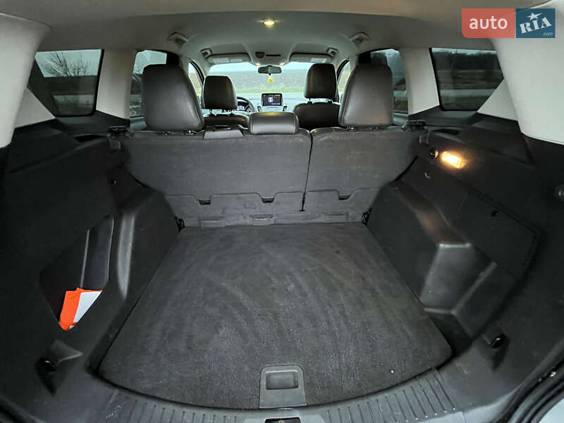 Внедорожник / Кроссовер Ford Escape 2015 в Умани