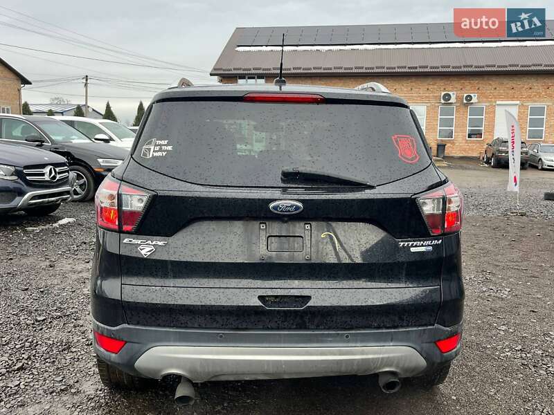 Позашляховик / Кросовер Ford Escape 2017 в Луцьку