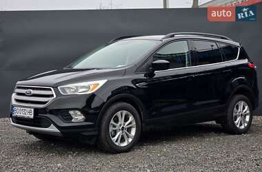 Позашляховик / Кросовер Ford Escape 2017 в Тернополі