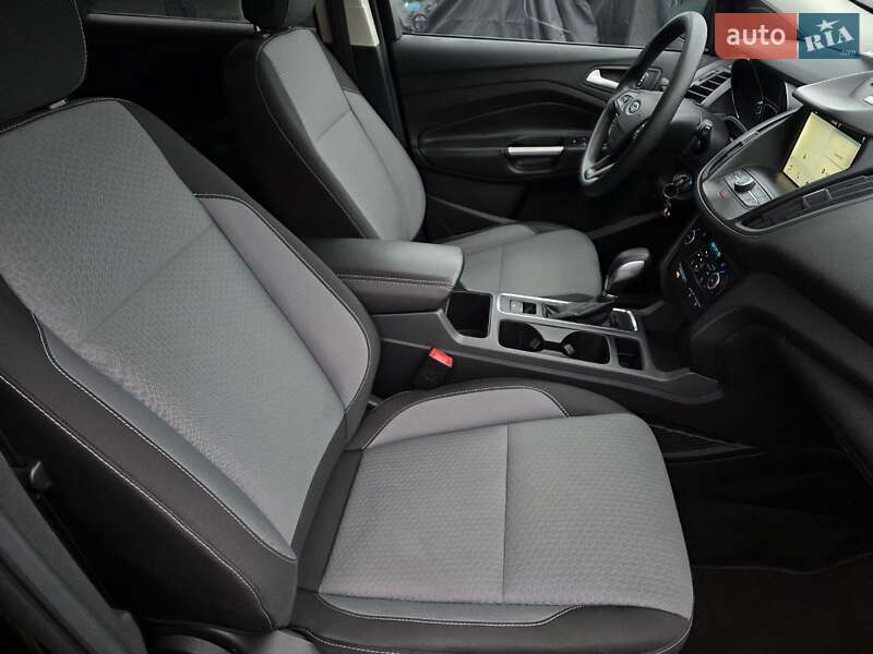 Внедорожник / Кроссовер Ford Escape 2017 в Тернополе