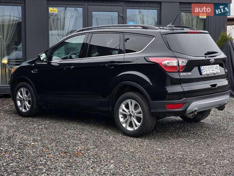 Внедорожник / Кроссовер Ford Escape 2017 в Тернополе
