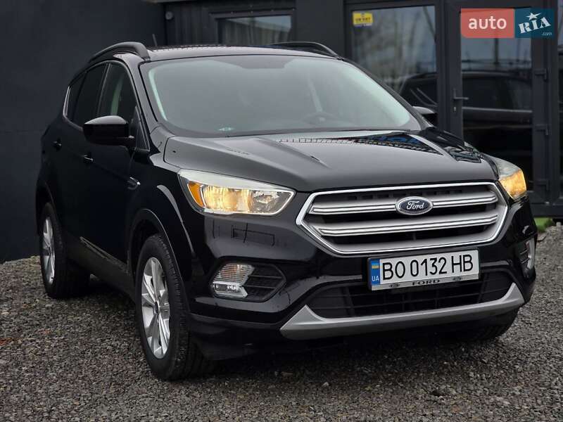 Внедорожник / Кроссовер Ford Escape 2017 в Тернополе