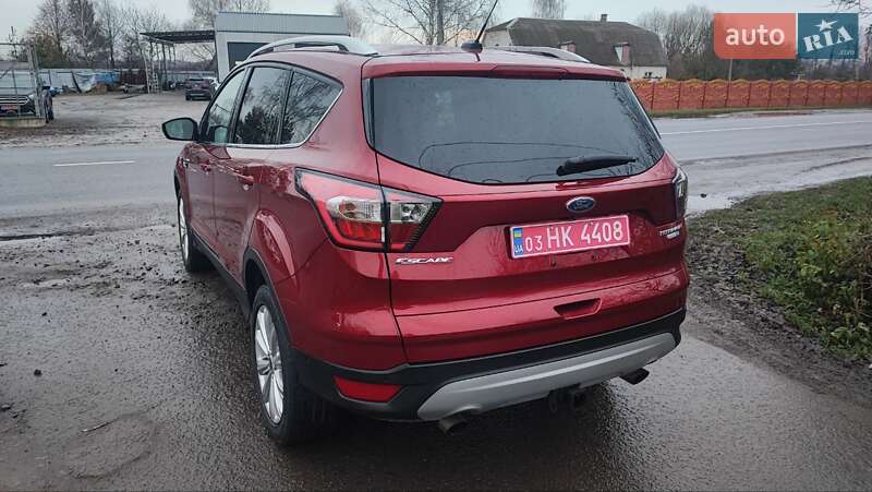 Внедорожник / Кроссовер Ford Escape 2017 в Дубно