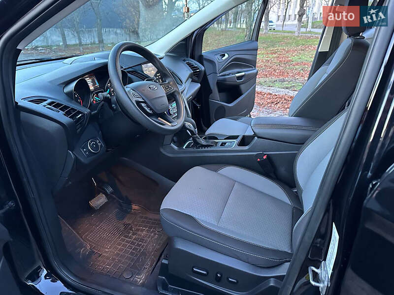 Внедорожник / Кроссовер Ford Escape 2019 в Днепре