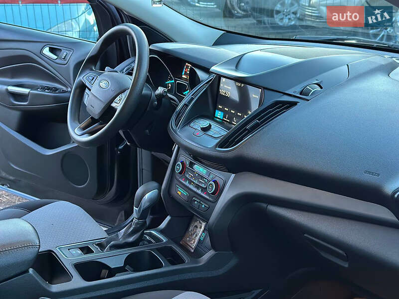 Внедорожник / Кроссовер Ford Escape 2019 в Днепре