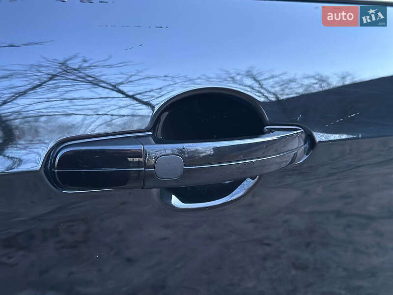 Внедорожник / Кроссовер Ford Escape 2019 в Днепре