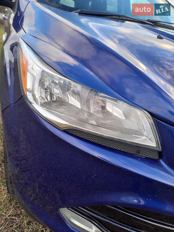 Позашляховик / Кросовер Ford Escape 2015 в Кременчуці