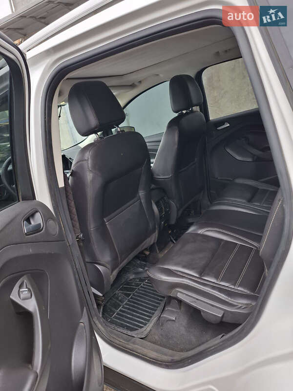 Внедорожник / Кроссовер Ford Escape 2016 в Запорожье