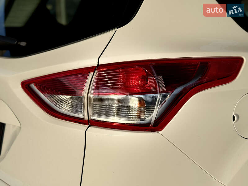 Внедорожник / Кроссовер Ford Escape 2015 в Виннице