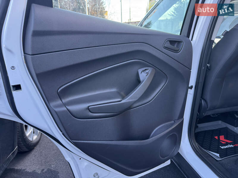 Внедорожник / Кроссовер Ford Escape 2015 в Виннице