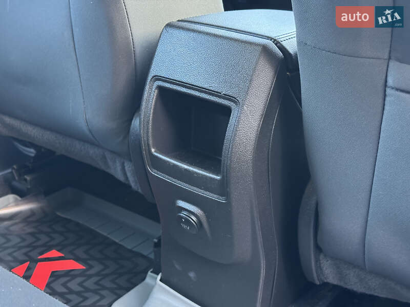 Внедорожник / Кроссовер Ford Escape 2015 в Виннице