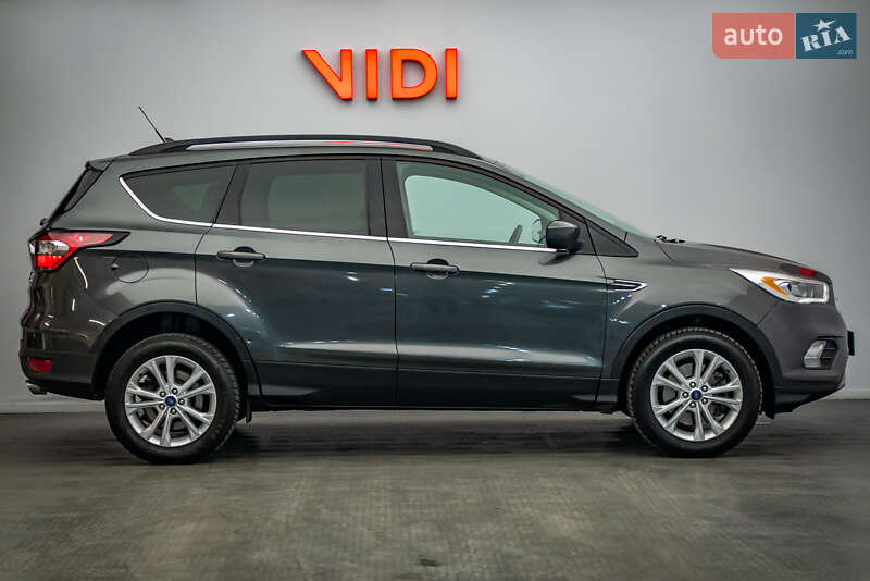 Позашляховик / Кросовер Ford Escape 2018 в Києві