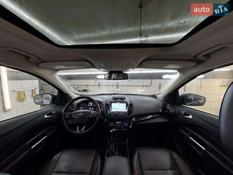 Позашляховик / Кросовер Ford Escape 2017 в Києві