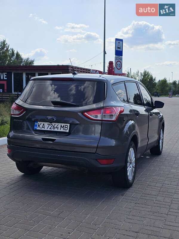 Внедорожник / Кроссовер Ford Escape 2015 в Киеве фото 7 Внедорожник / Кроссовер Ford Escape 2015 в Киеве