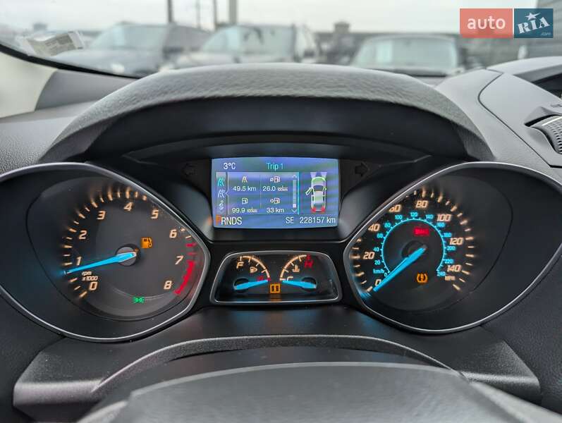 Позашляховик / Кросовер Ford Escape 2015 в Рівному