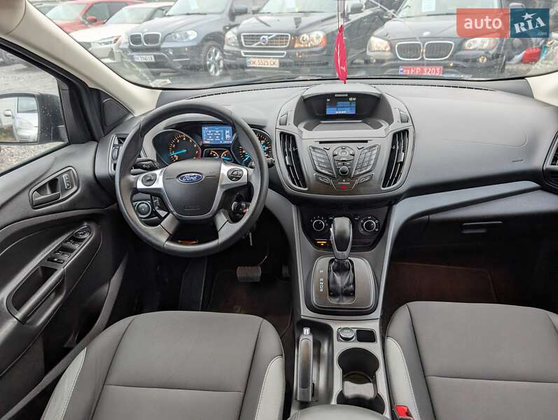 Позашляховик / Кросовер Ford Escape 2015 в Рівному
