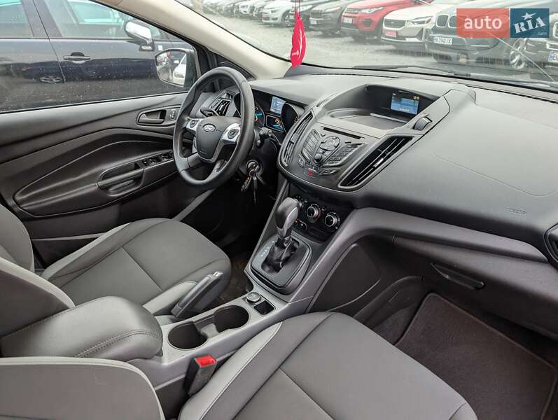 Позашляховик / Кросовер Ford Escape 2015 в Рівному