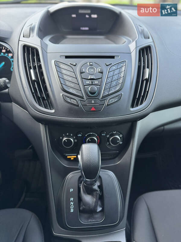 Внедорожник / Кроссовер Ford Escape 2016 в Одессе