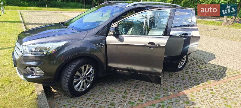 Внедорожник / Кроссовер Ford Escape 2017 в Киеве фото 2 Внедорожник / Кроссовер Ford Escape 2017 в Киеве
