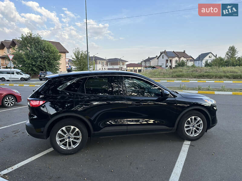 Внедорожник / Кроссовер Ford Escape 2021 в Киеве