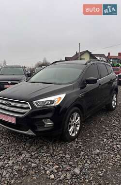 Внедорожник / Кроссовер Ford Escape 2018 в Львове