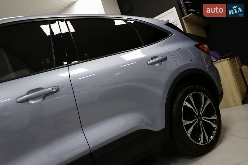 Позашляховик / Кросовер Ford Escape 2023 в Дрогобичі