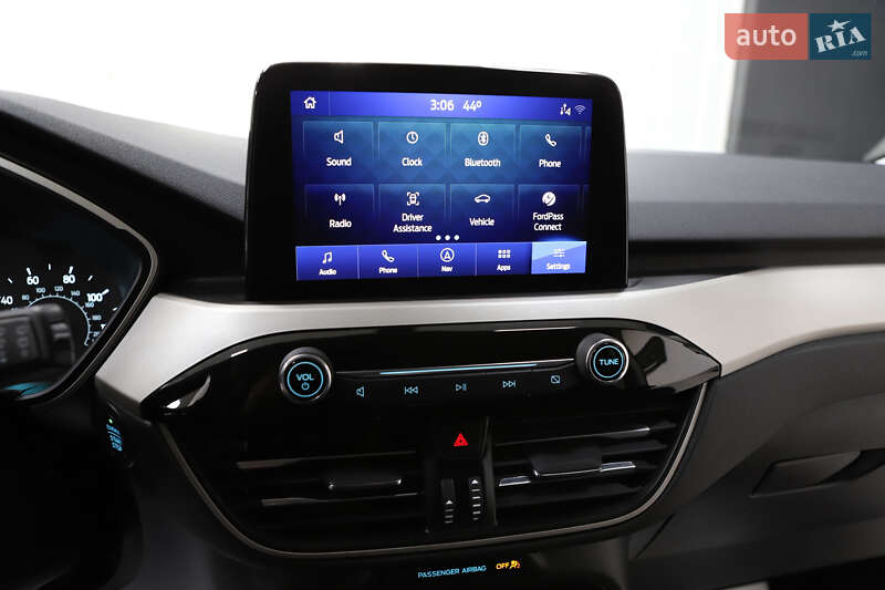 Позашляховик / Кросовер Ford Escape 2023 в Дрогобичі