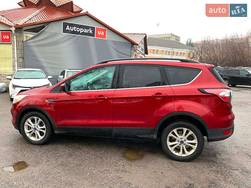 Внедорожник / Кроссовер Ford Escape 2017 в Виннице