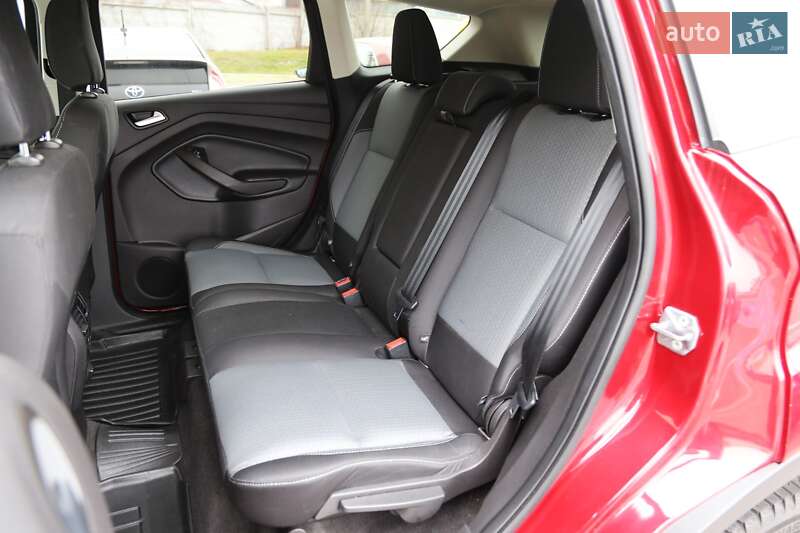 Внедорожник / Кроссовер Ford Escape 2018 в Киеве