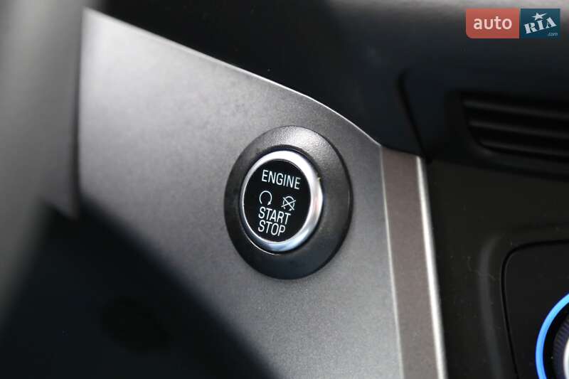 Внедорожник / Кроссовер Ford Escape 2018 в Киеве