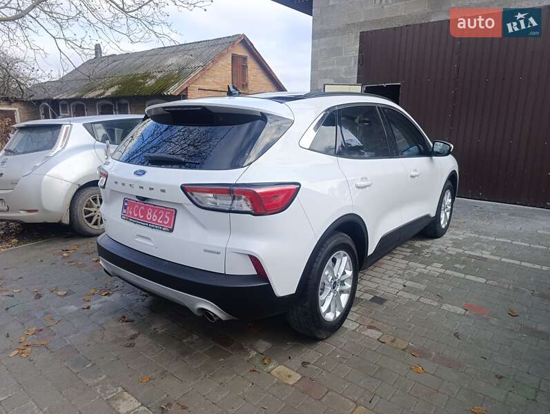 Внедорожник / Кроссовер Ford Escape 2020 в Нововолынске