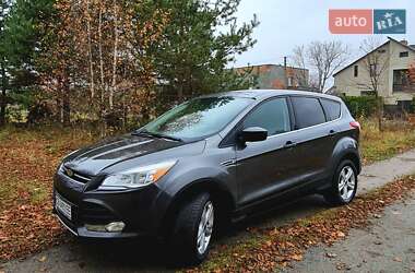 Позашляховик / Кросовер Ford Escape 2015 в Чернігові