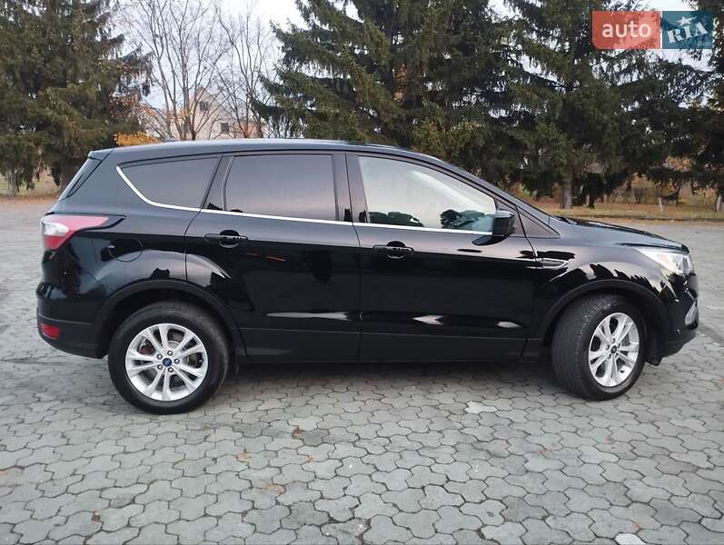Позашляховик / Кросовер Ford Escape 2017 в Дубні фото 8 Позашляховик / Кросовер Ford Escape 2017 в Дубні