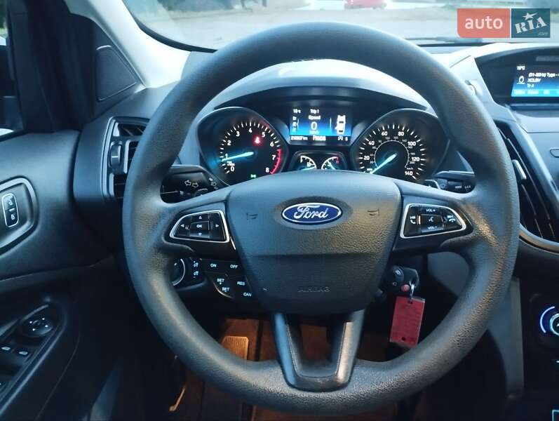 Позашляховик / Кросовер Ford Escape 2017 в Дубні фото 19 Позашляховик / Кросовер Ford Escape 2017 в Дубні