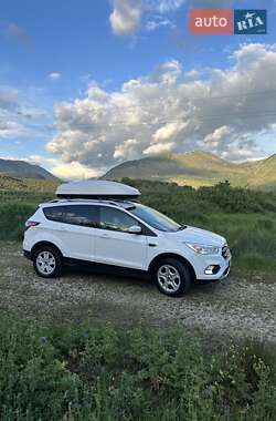 Позашляховик / Кросовер Ford Escape 2018 в Харкові