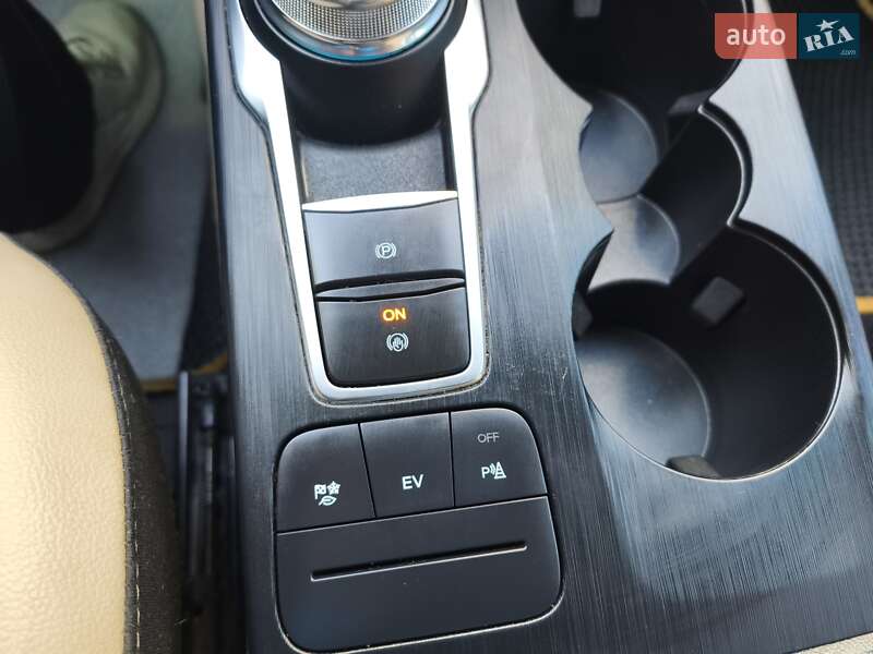 Внедорожник / Кроссовер Ford Escape 2022 в Ивано-Франковске