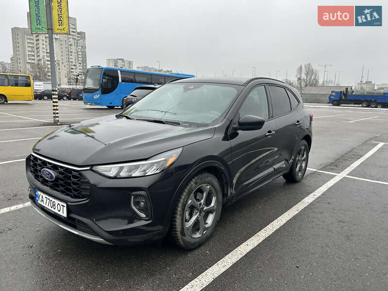 Внедорожник / Кроссовер Ford Escape 2023 в Киеве