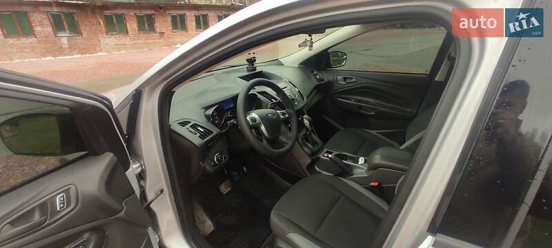 Позашляховик / Кросовер Ford Escape 2015 в Трускавці